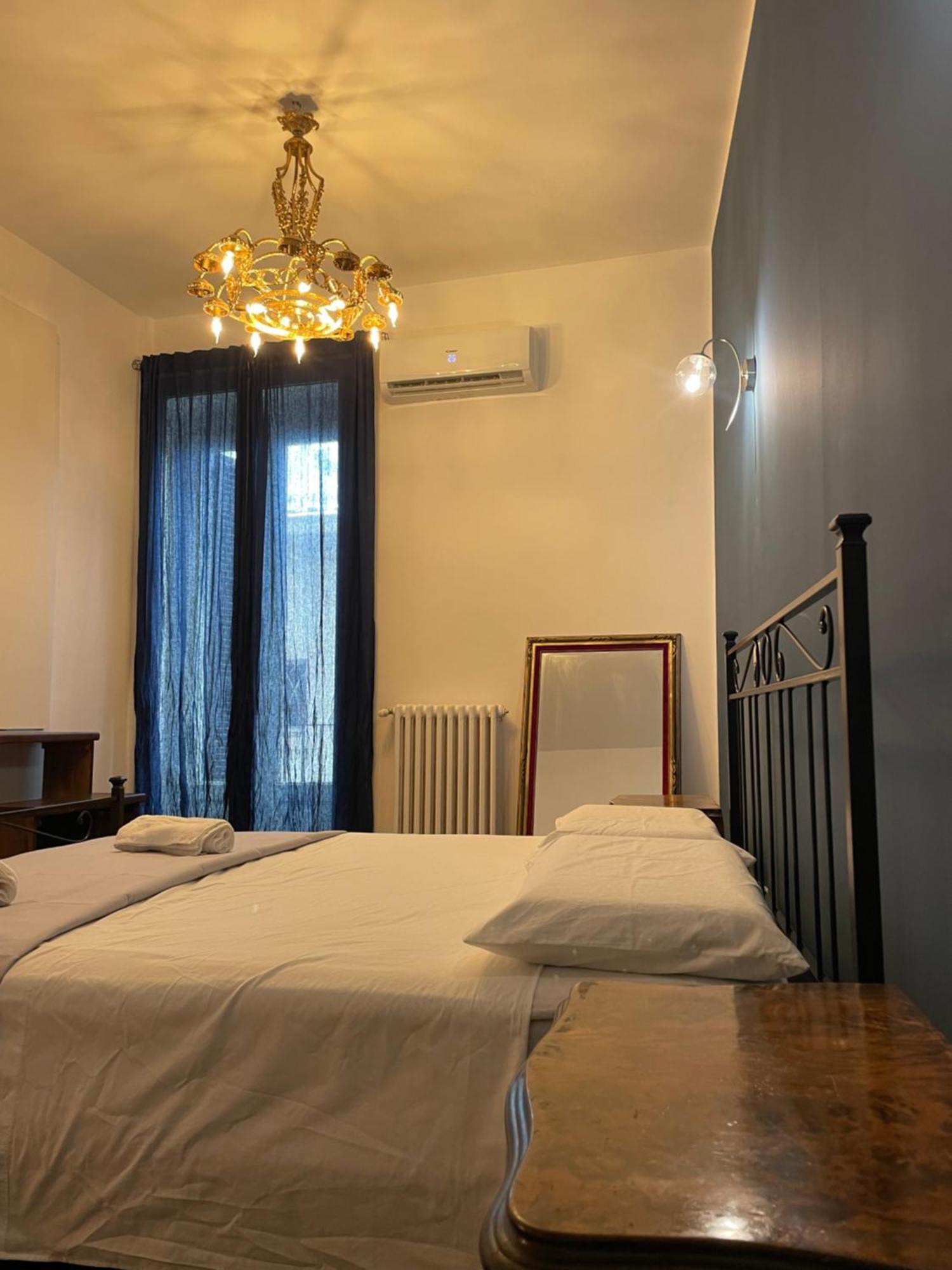 Il Serafino Holiday Suites Бари Экстерьер фото
