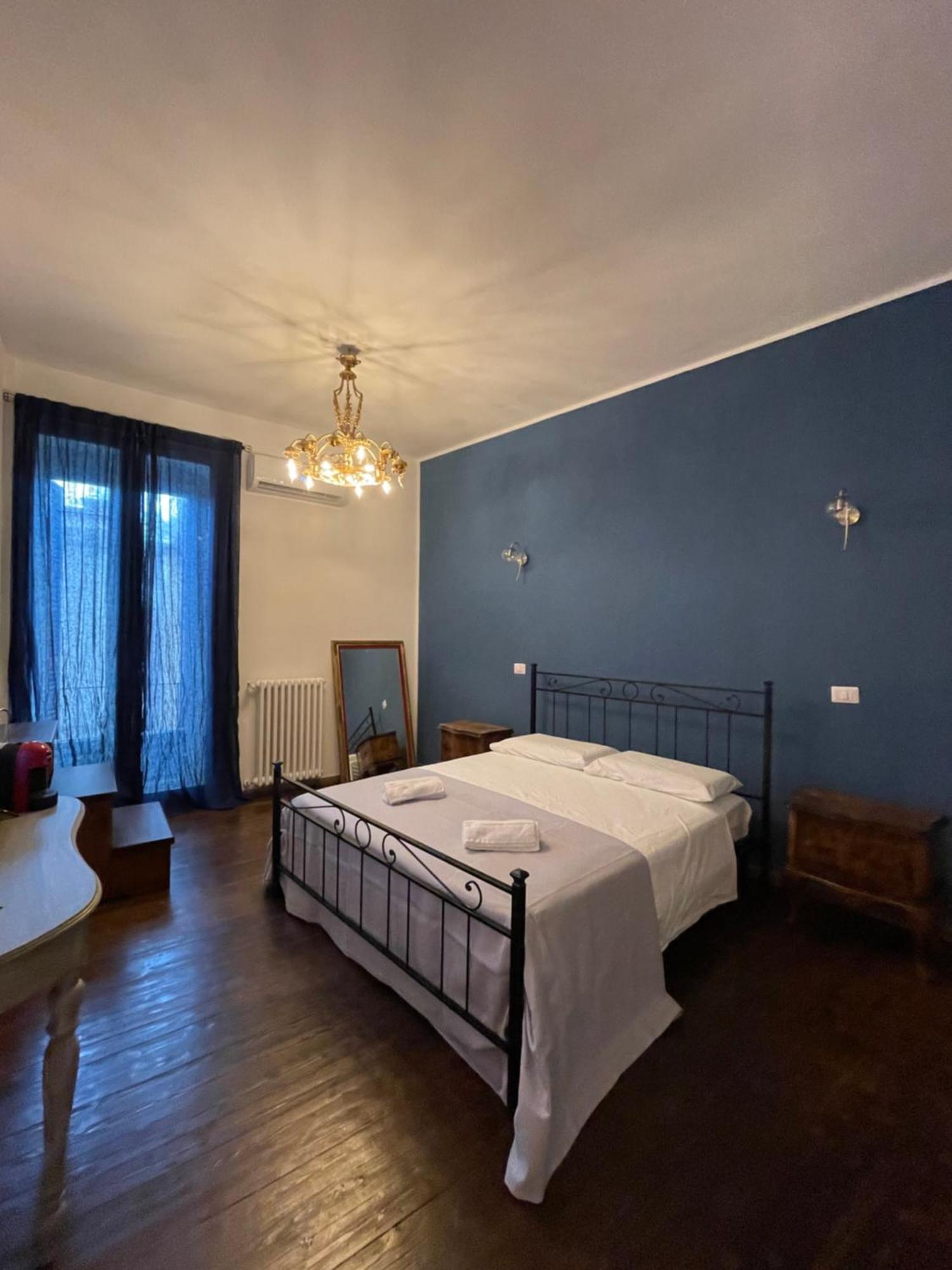 Il Serafino Holiday Suites Бари Экстерьер фото