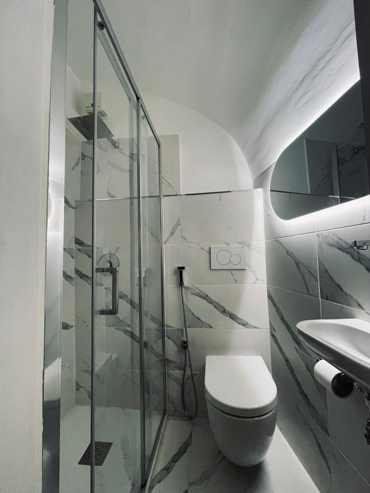 Il Serafino Holiday Suites Бари Экстерьер фото